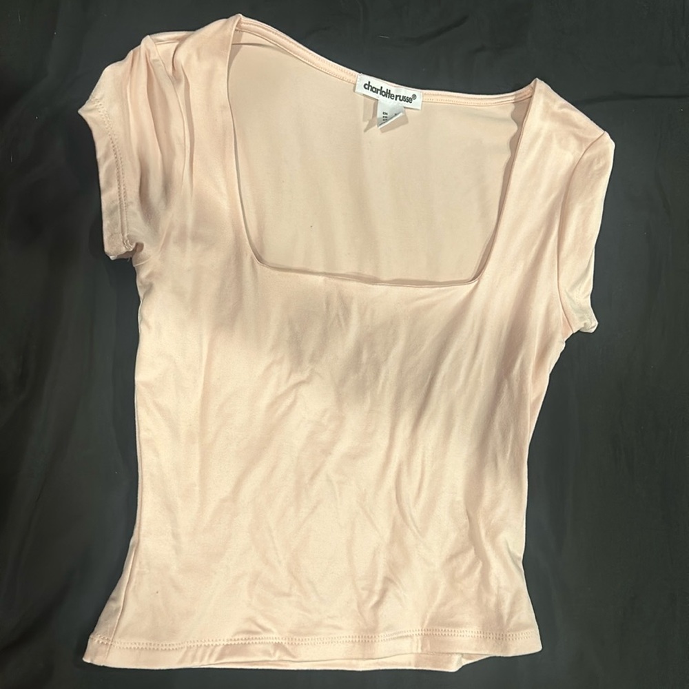 Square neck shirt